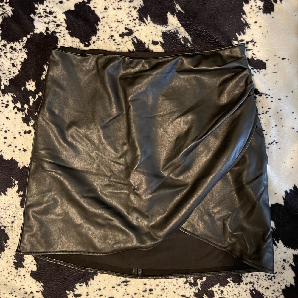 REWASH- Vegan Leather Wrap Skirt Size: Small